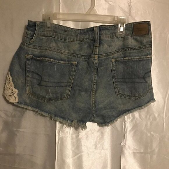 American Eagle Light Wash Crochet Jean Whisker Denim Shorts 8 - Picture 2 of 7